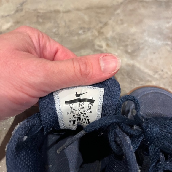 Nike Toddler Capri denim high tops - Picture 3 of 3